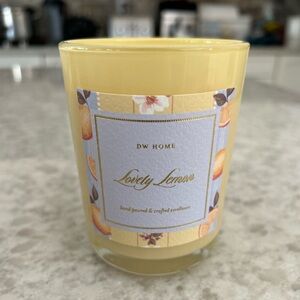 “New” DW Home Lovely Lemon 7.6 oz Candle with matching box